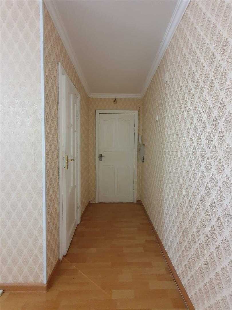 1 комн. кв. в центре рядом с акиматом 4 эт. с ремонтом