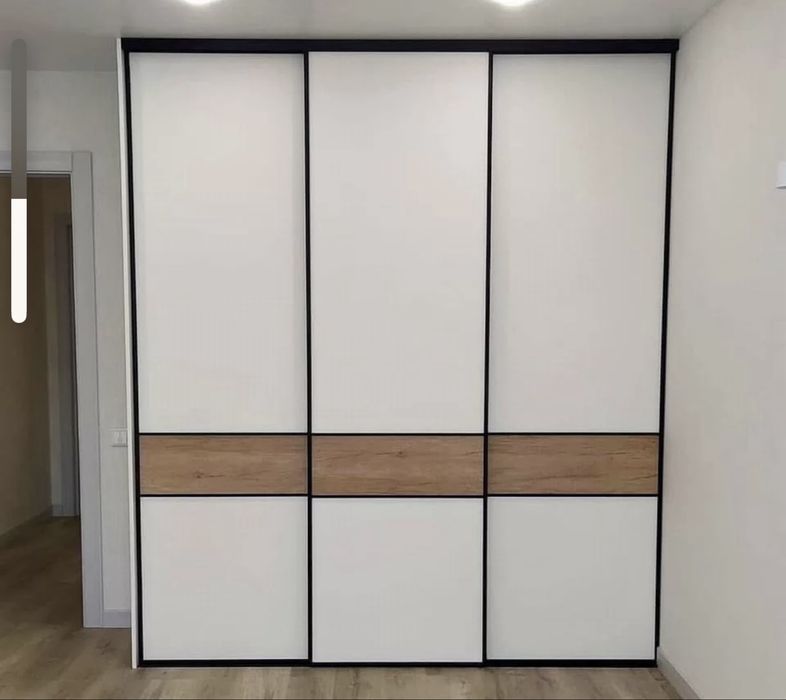 Шкаф купе новый продам