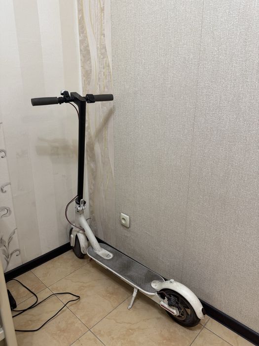 Продаю электросамокат