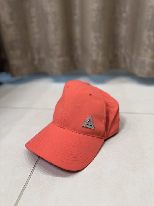 Дамска шапка reebok