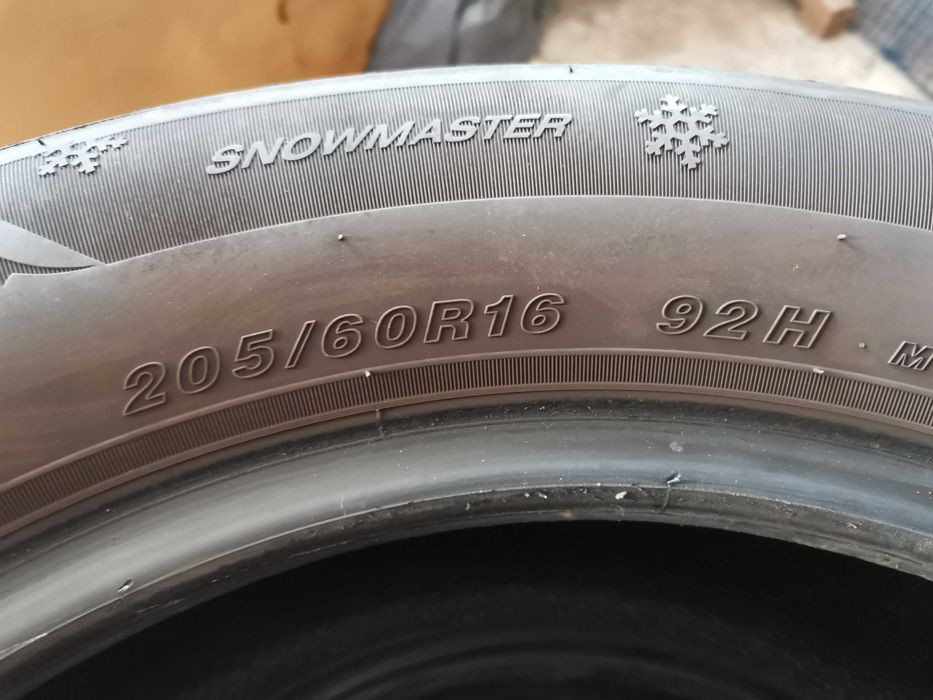 Cauciucuri de iarna 205/60/16