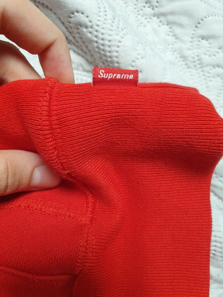 Supreme red bandana box logo