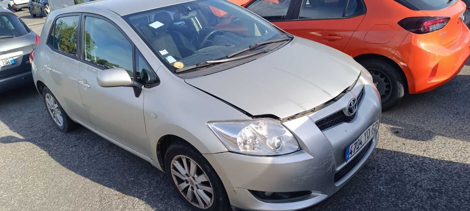 Toyota Auris 2.0/2.2 D4D 2008г. на части