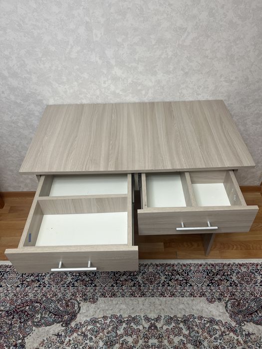 Стол для ученика, детский