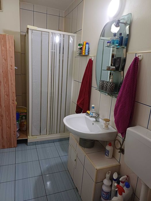 Vand apartament decomandat confort I in cartierul  Vitrometan!