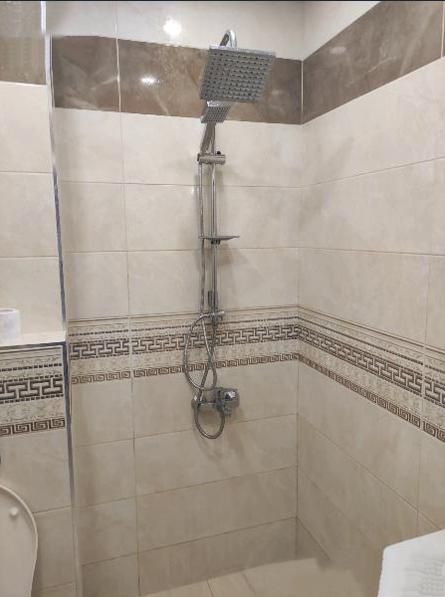 Тристаен апартамент под наем в ж.к. Кръстова вада, 2200669