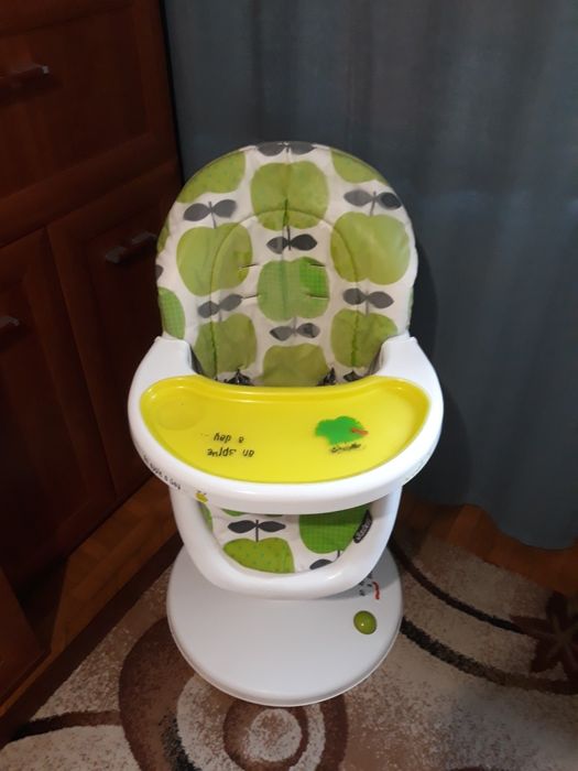 Scaun de masa pentru bebeluși Cosatto 3sixti Happy Apples 2