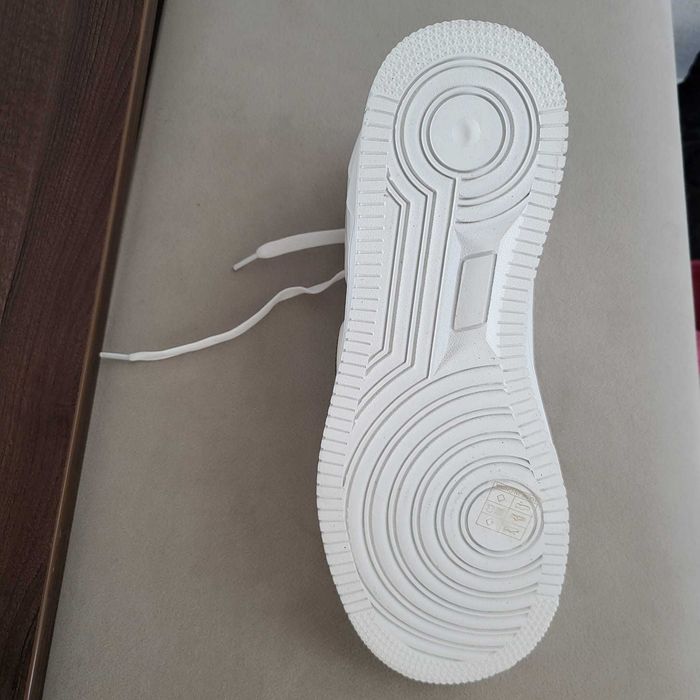 Philipp Plein Sport Strălucirea Eleganței

nr 41