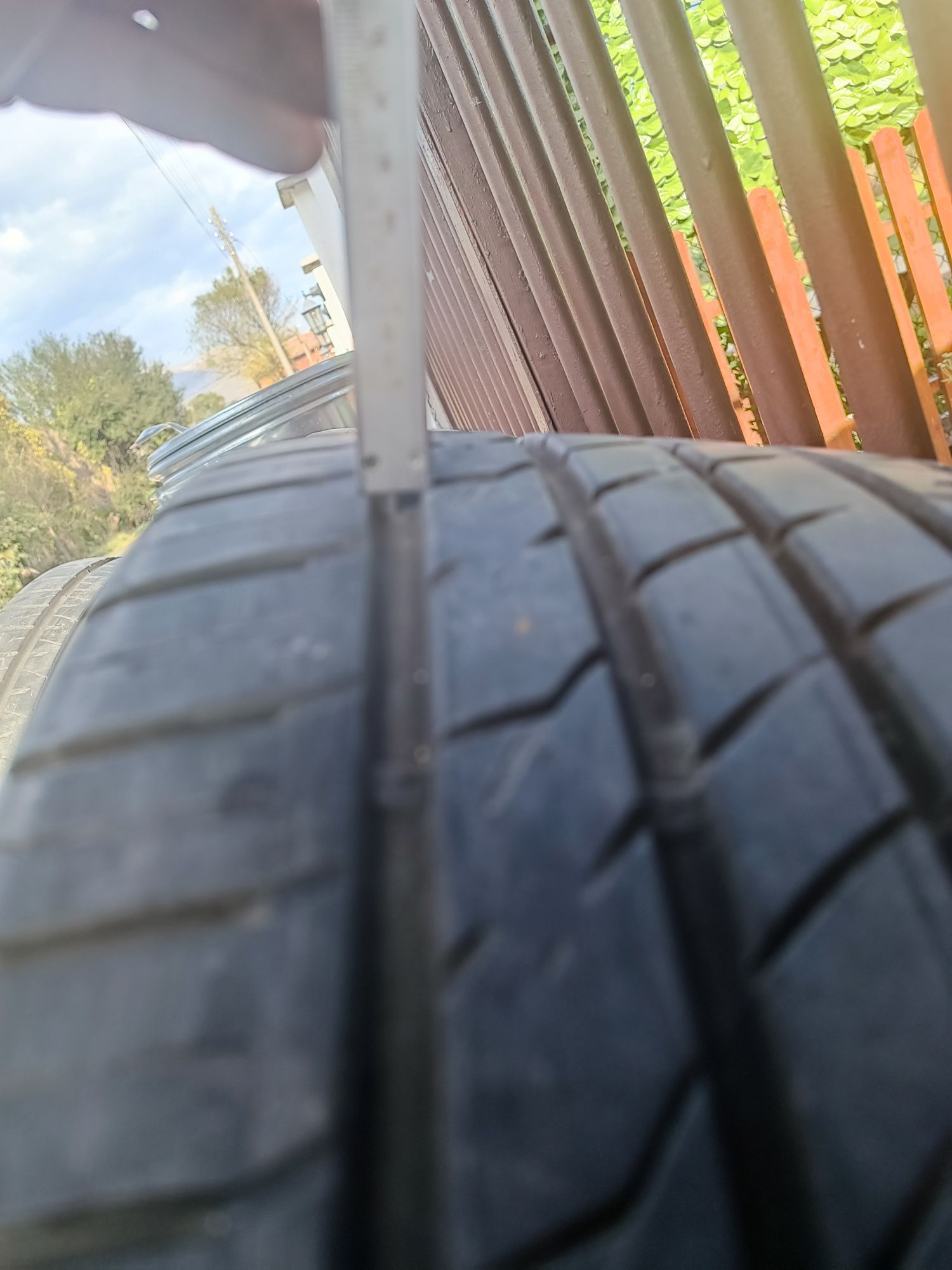 Kumho Crugen 295/40 R20