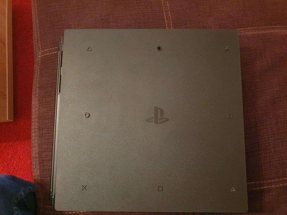 Vand Playstation 4 pro ps4 pro 1 terra