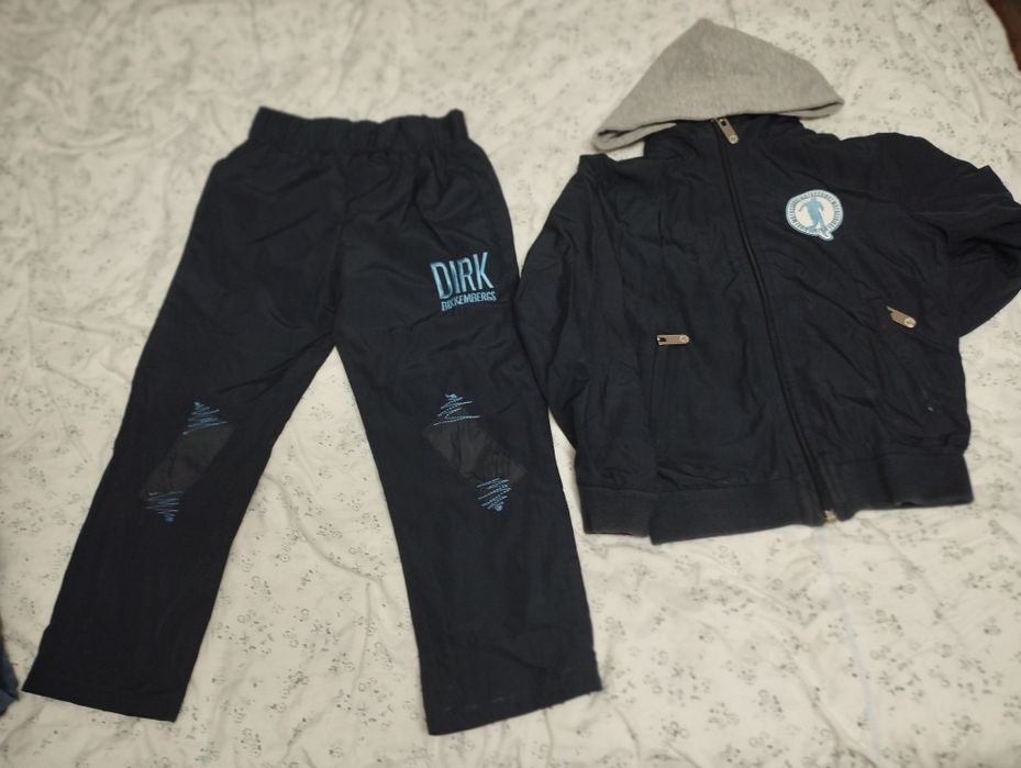 Продается детские вещи