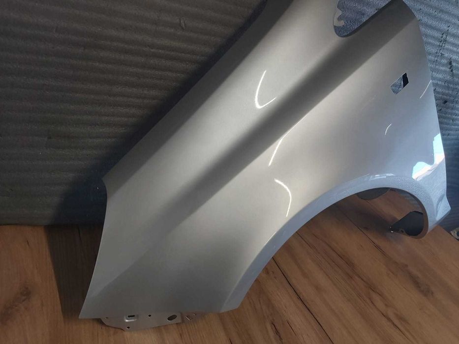 Aripa Fata Stanga Opel Corsa D 2006-2011 (Z157 (Gri))