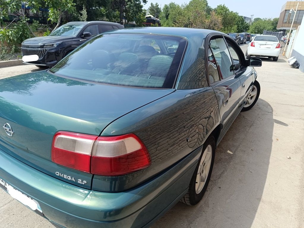 Opel Omega B 2002