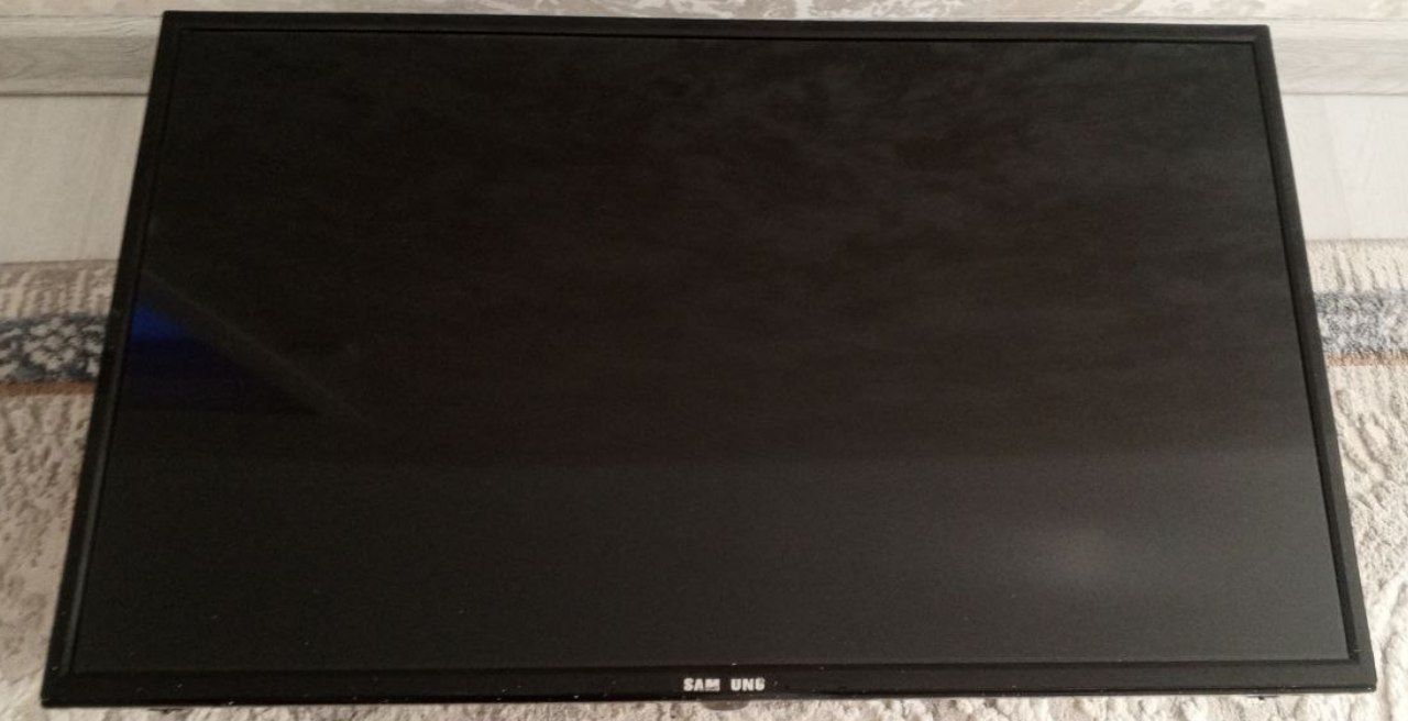 950.000 Samsung tv 32 talik
