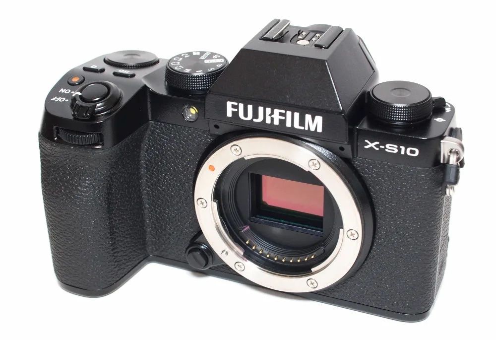 Беззеркальная Фотокамера Fujifilm X-S10 Body черный, новая .
