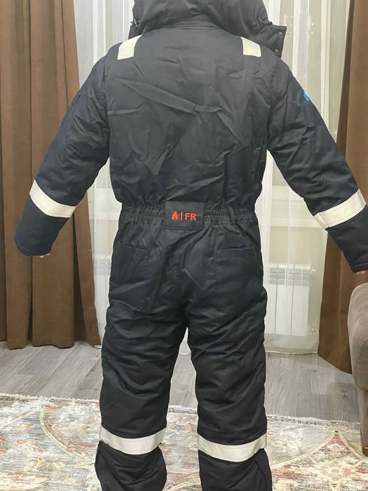 Спецодежда  продам