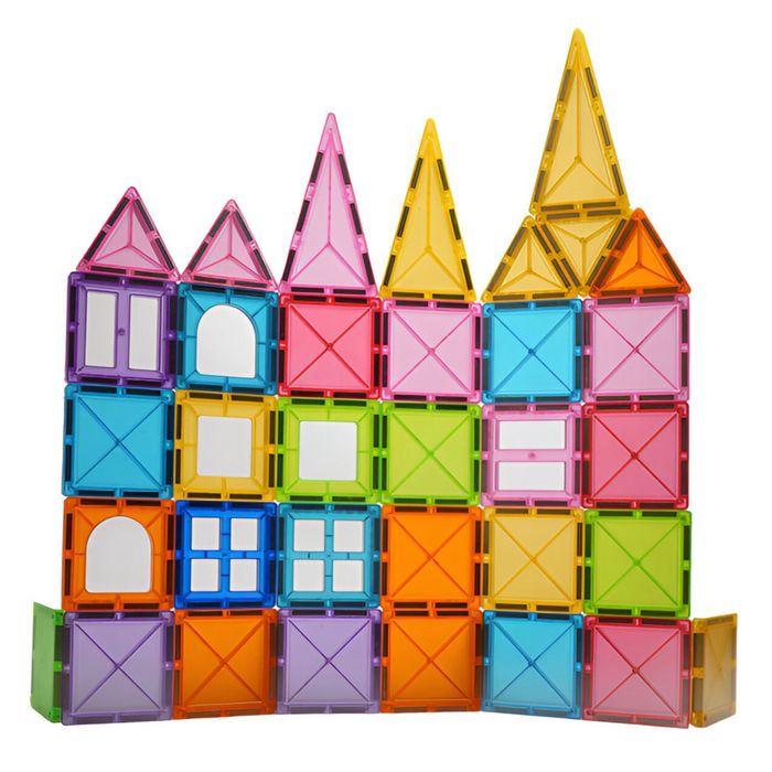 Puzzle-ul 3D vine cu 160 de piese