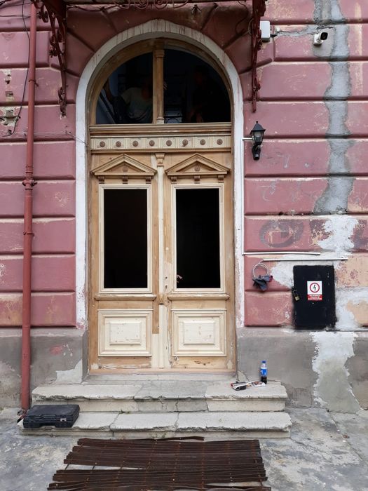 Recondiționare uși