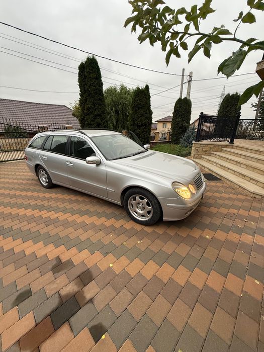Mercedes Benz e class