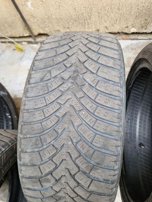 Зимни гуми Falken eurowinter hs01 205 45 R17