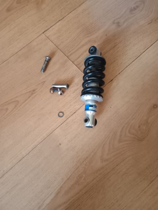 Продавам заден шок за колело