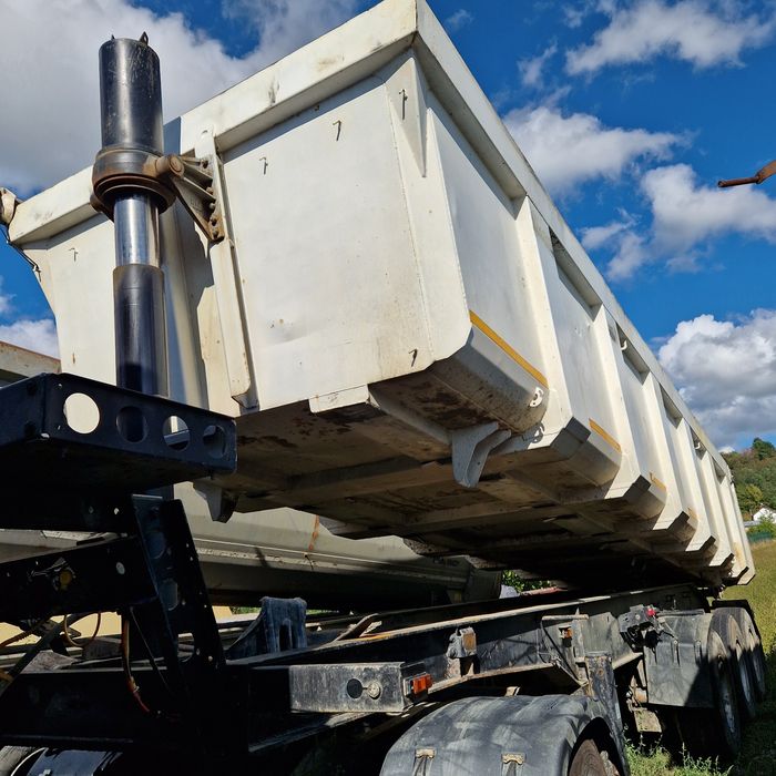 De vanzare ansamblu basculabil Volvo FM 400 , Volvo FH 440 si 2 semire