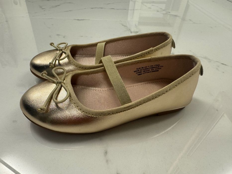 Детски обувки за момиче тип “пантофки”, размер 28