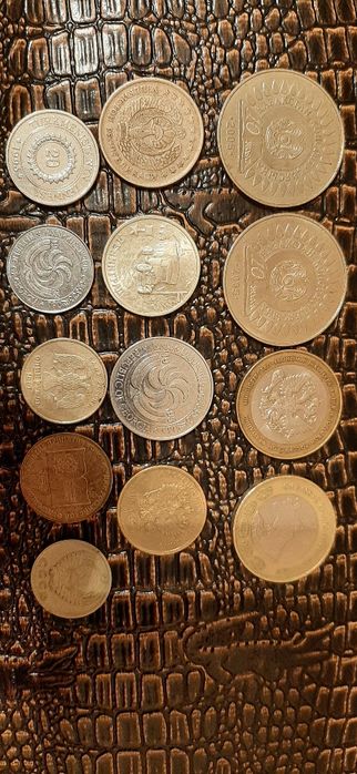 Продам коллекционные монеты