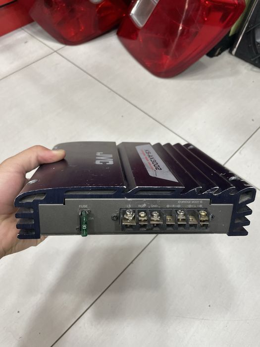Uslitl JVC 350w