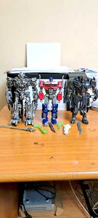Figurine transformers studio series originale optimus, megatron