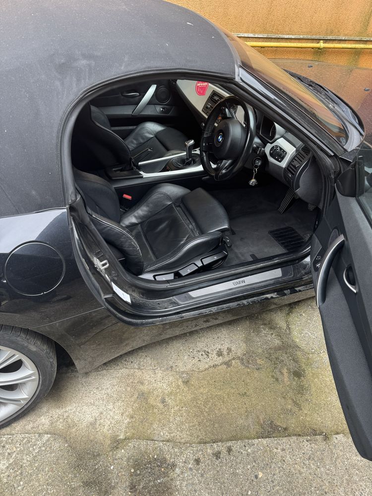 BMW Z4 2008 cu volan pe dreapta inmatriculat