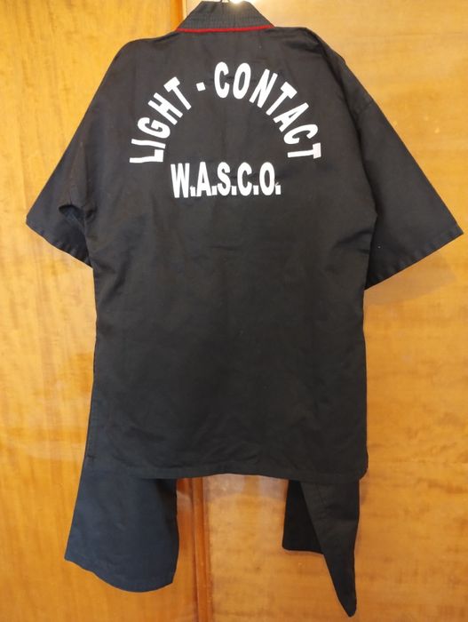 Vând kimono arte marțiale de contact