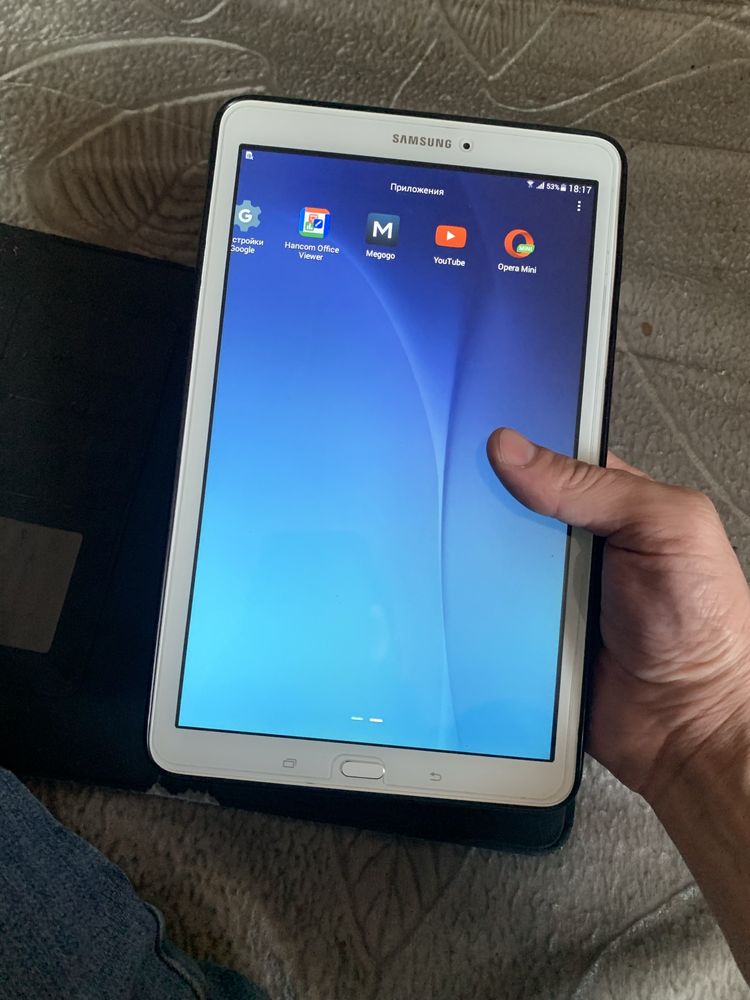 Galaxy tab e sm-t561