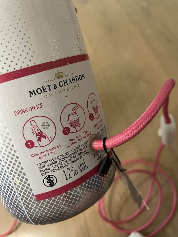 Лампи в бутилка MOET