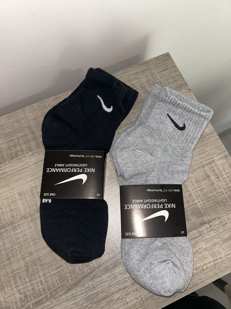 Нови чорапи Nike- 6 бр- 25 лв.
