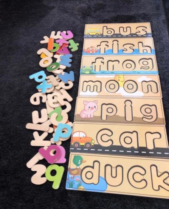 Vand puzzle litere de lemn