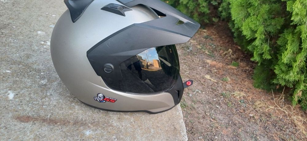 Каска BMW