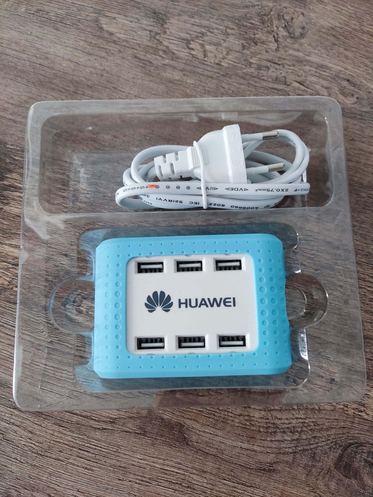 Зарядное устройство Huawei USB 6 в 1