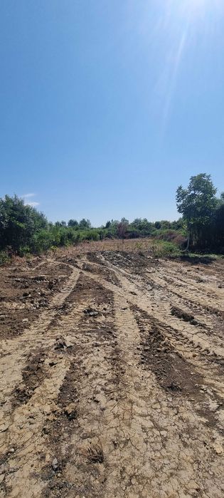 Teren 2117m2 + casa daramabila (sau nu)  in Biharkeresztes  Ungaria