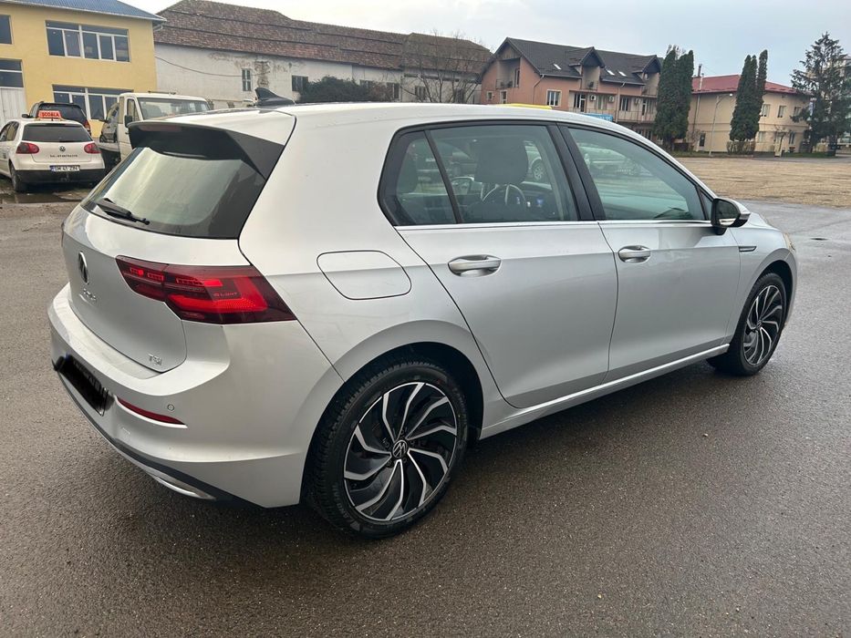 Volkswagen Golf 8 1.5 eTSI