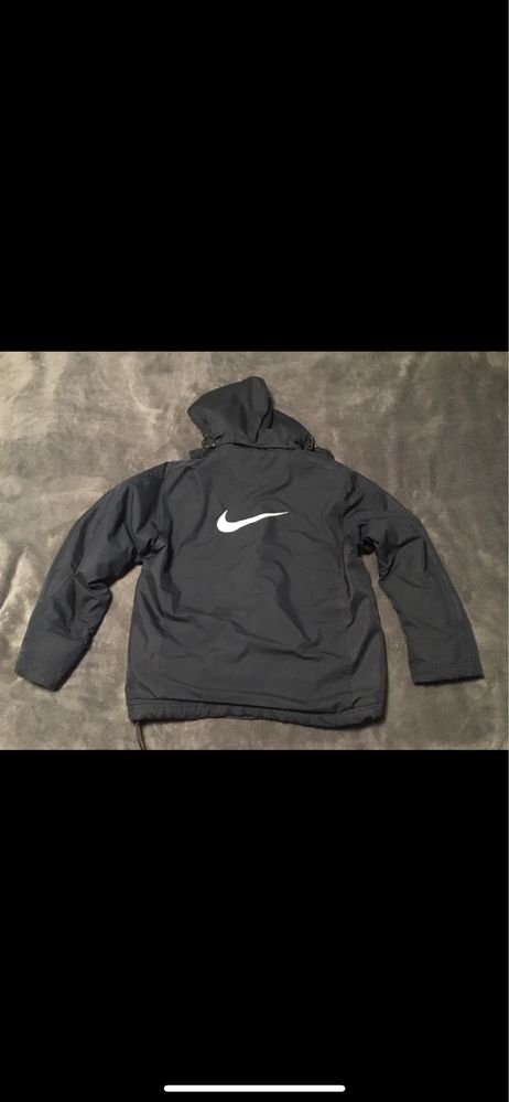 Geaca nike originala m