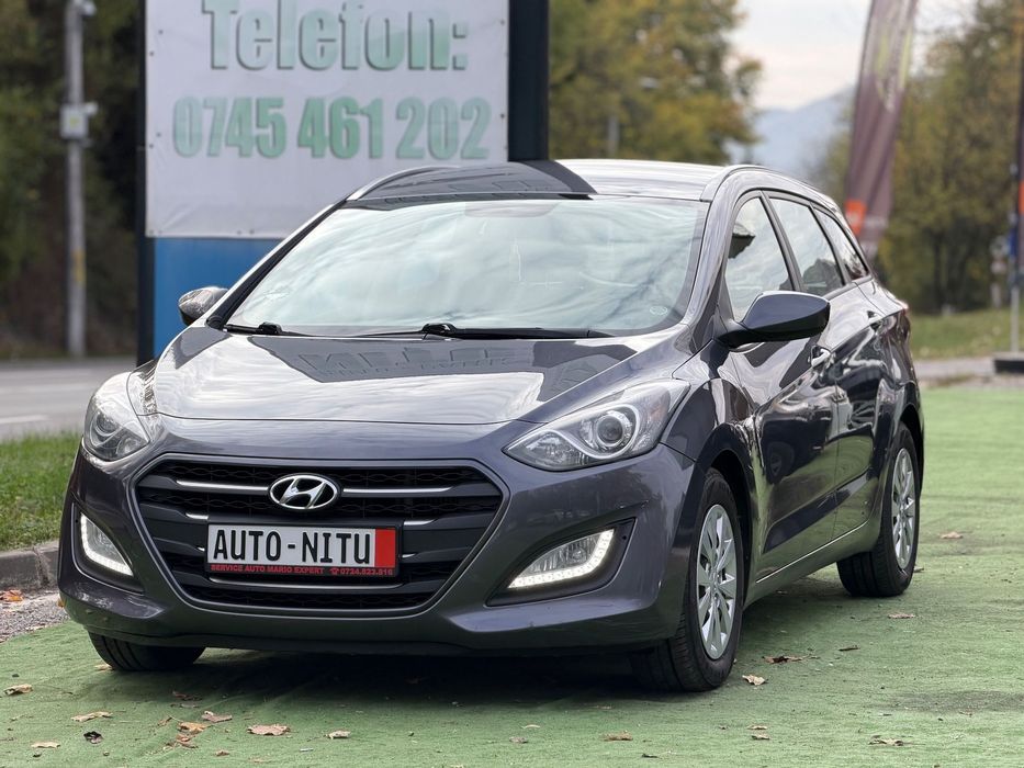 Hyundai I30 Hyundai I 30 și în RATE