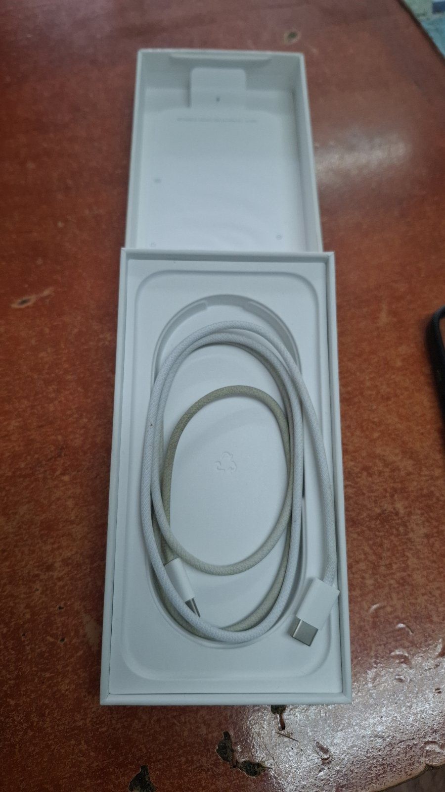 Смартфон Apple 16