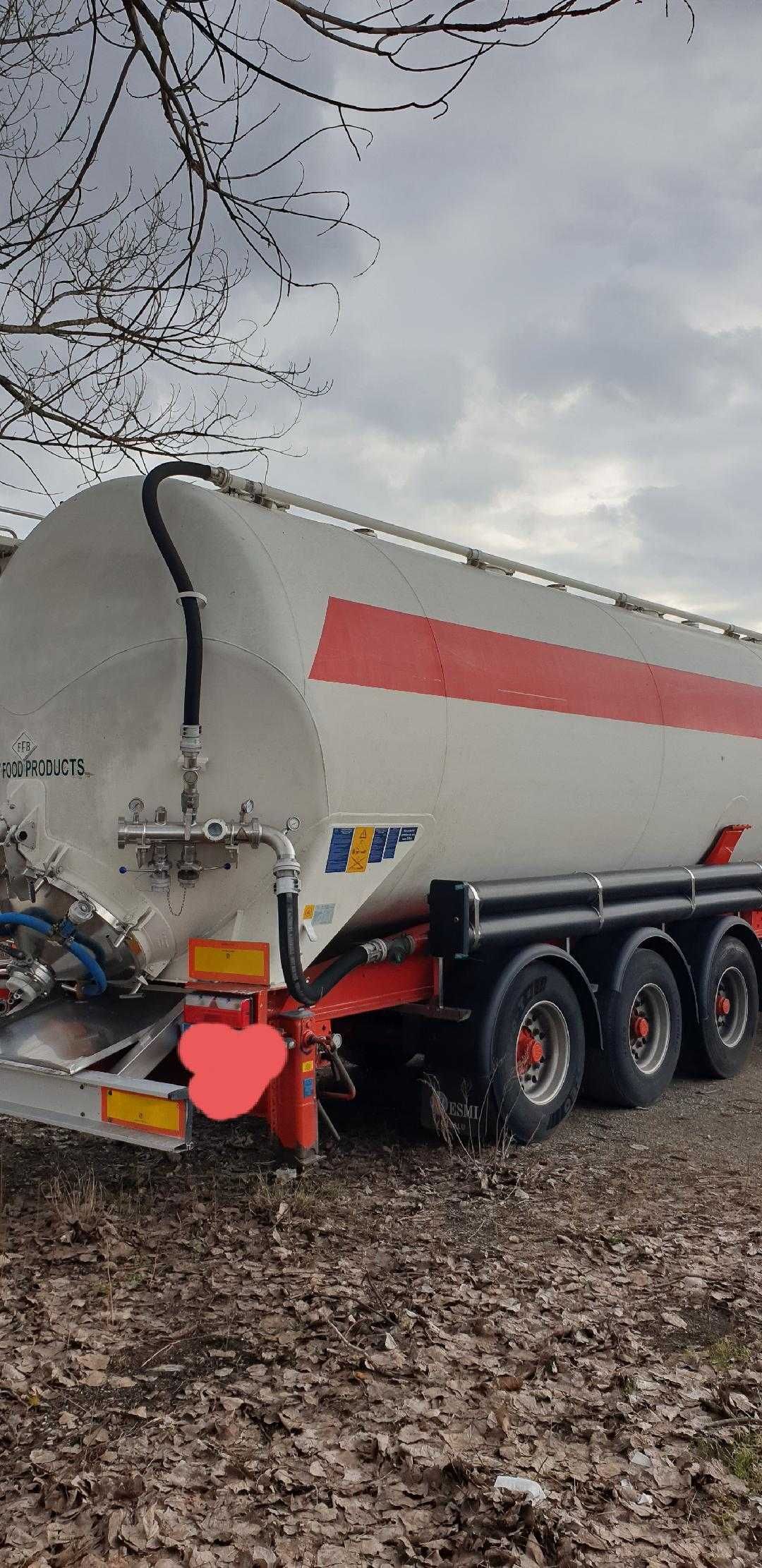 Vand cisterna Silo  basculabil  Feldbinder KIP 60 mc
