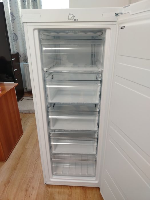 Vând ladă frigorifică VORTEX preț 850 fix