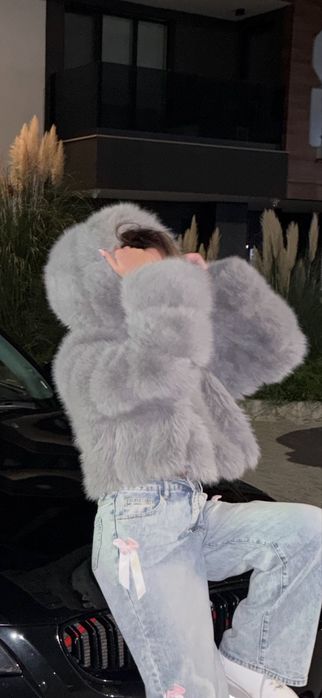 Космато сиво яке