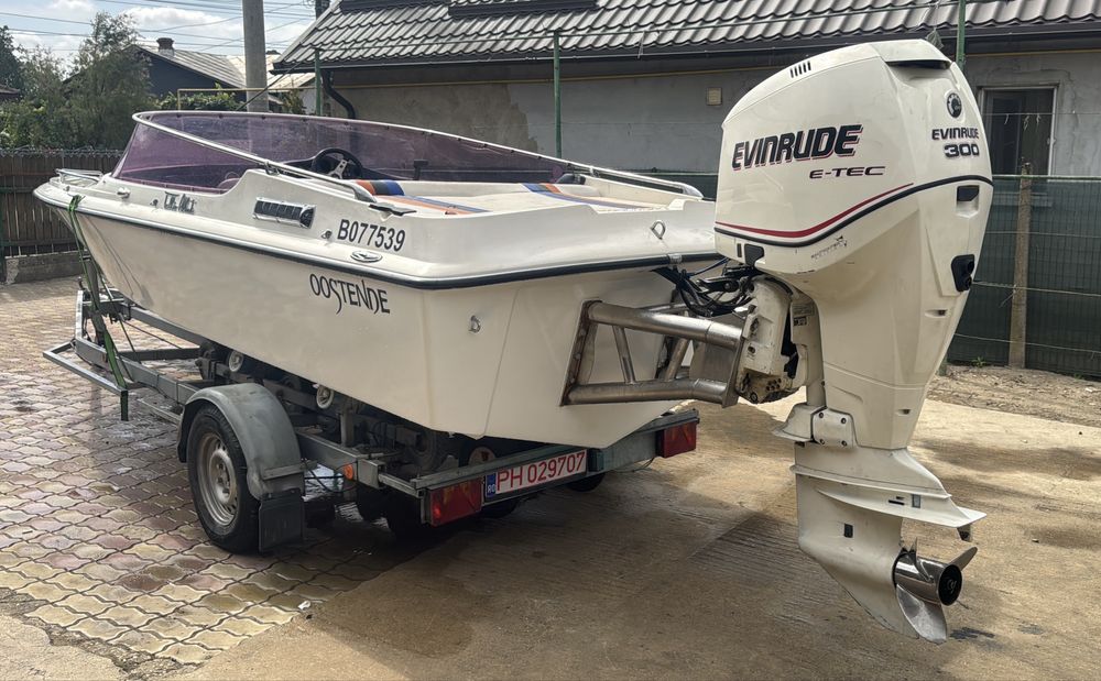 Barca Tullio Abbate sea star 19 motor evinrude 300 cai