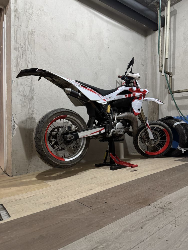 Husqvarna sm125 регистриран с А1!!!