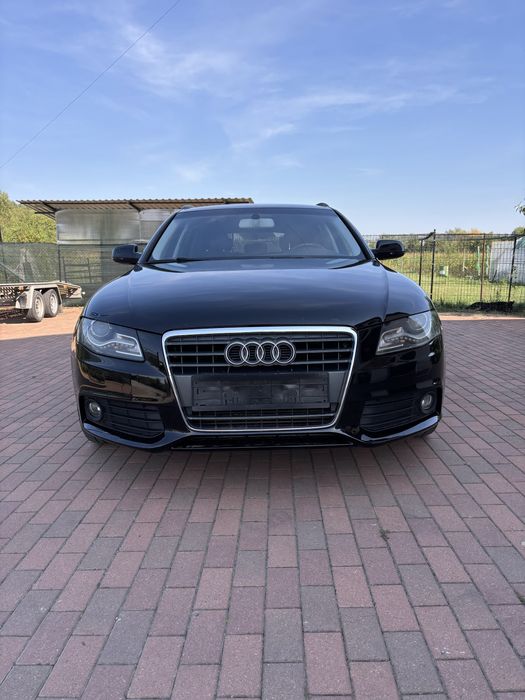 Vând Audi A4 2010 2.0 TDI