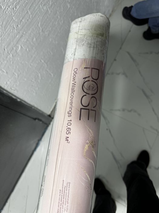 Обои рулон.